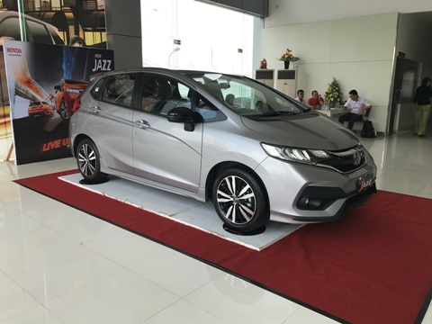 New Honda Jazz telah hadir di showroom Honda Soekarno Hatta dan SM Amin, Pekanbaru